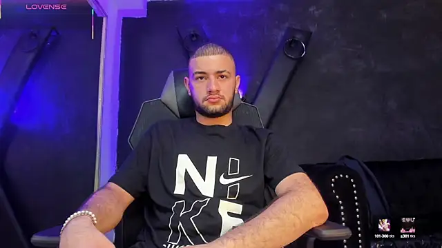 MaximusDick1  online show from September 16, 3:51 am