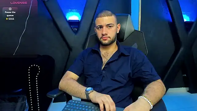 MaximusDick1  online show from October 1, 3:12 am