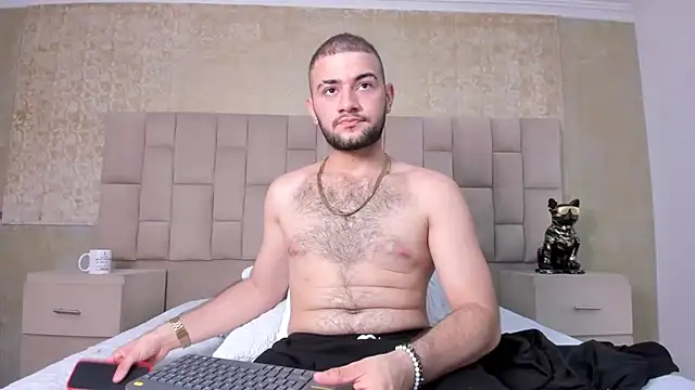 MaximusDick1  online show from October 15, 3:39 am