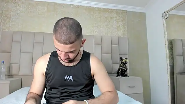 MaximusDick1  online show from October 26, 4:29 am