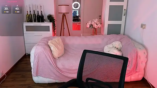 mei honey  online show from December 25, 5:37 am