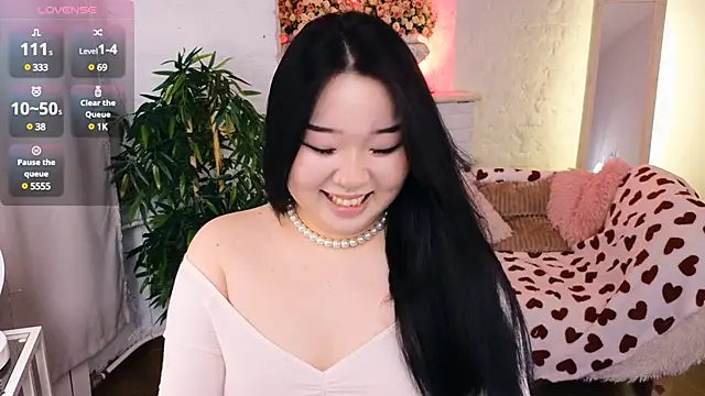 mei honey  online show from February 28, 1:47 pm