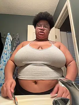 Snapshot of Ectorius chatting on February 19, 1:07 pm Ectorius online show from February 19, 1:07 pm