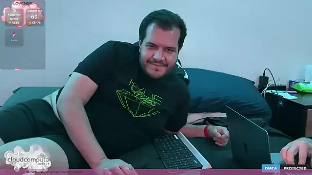 Snapshot of bearcloudcomputa chatting on December 21, 11:56 pm bearcloudcomputa online show from December 21, 11:56 pm