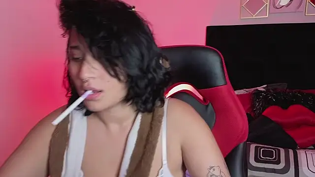 Snapshot of Pauilina chatting on December 24, 6:55 am Pauilina online show from December 24, 6:55 am