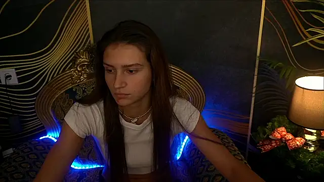 ValeryRoyale online show from December 20, 1:54 pm