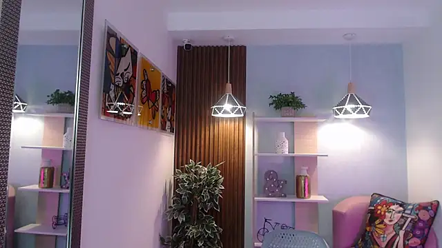 Dalila Sky online show from April 13, 6:02 pm