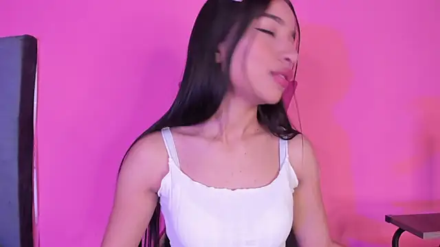 Snapshot of Mereo_leona chatting on December 9, 11:13 pm Mereo leona online show from December 9, 11:13 pm