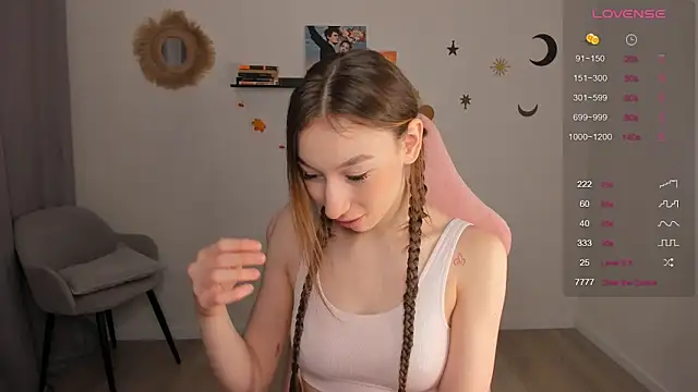 Snapshot of Cassie_Ice chatting on November 30, 4:00 pm Cassie Ice online show from November 30, 4:00 pm