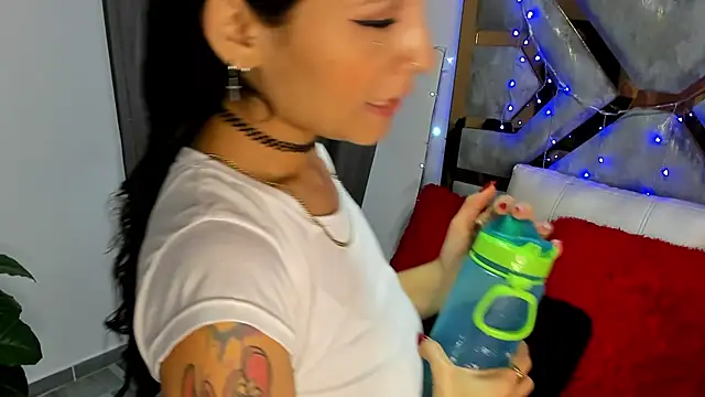 Snapshot of BRITHANY_SPARK chatting on January 4, 7:34 pm BRITHANY SPARK online show from January 4, 7:34 pm