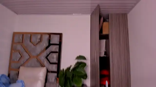 Snapshot of BRITHANY_SPARK chatting on January 31, 1:54 am BRITHANY SPARK online show from January 31, 1:54 am