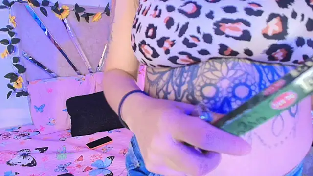BRITHANY SPARK online show from June 6, 1:43 am