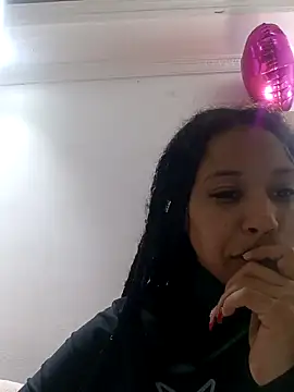 Snapshot of devi_black13_ chatting on December 13, 5:27 am devi black13  online show from December 13, 5:27 am