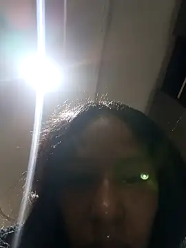 Snapshot of devi_black13_ chatting on December 23, 2:02 am devi black13  online show from December 23, 2:02 am