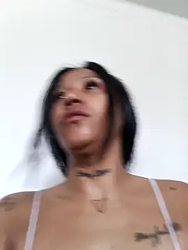 Snapshot of devi_black13_ chatting on January 3, 4:37 pm devi black13  online show from January 3, 4:37 pm