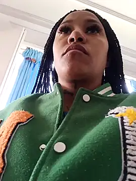 Snapshot of devi_black13_ chatting on March 5, 4:35 pm devi black13  online show from March 5, 4:35 pm