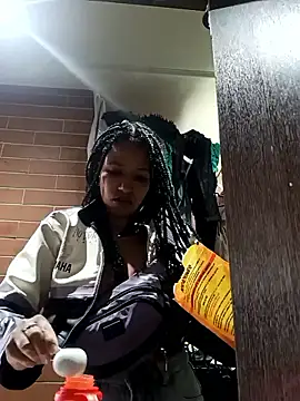 Snapshot of devi_black13_ chatting on March 18, 6:37 pm devi black13  online show from March 18, 6:37 pm