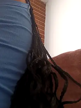 Snapshot of devi_black13_ chatting on March 19, 7:38 pm devi black13  online show from March 19, 7:38 pm