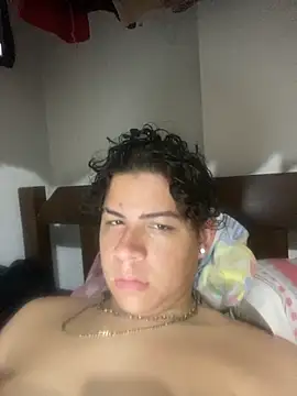 Snapshot of MasteredOpossum chatting on November 2, 10:56 pm MasteredOpossum online show from November 2, 10:56 pm