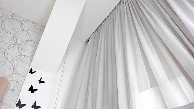 Foxy200   online show from April 21, 1:42 am