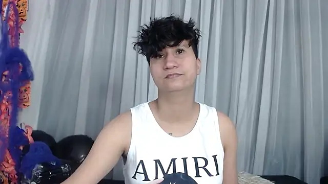 Snapshot of Im_Milan_Rs chatting on November 2, 3:31 am Im Milan Rs online show from November 2, 3:31 am