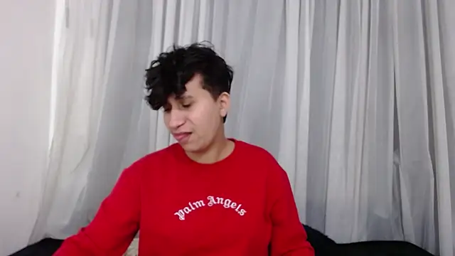 Snapshot of Im_Milan_Rs chatting on November 4, 3:38 am Im Milan Rs online show from November 4, 3:38 am