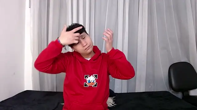 Snapshot of Im_Milan_Rs chatting on November 6, 3:51 am Im Milan Rs online show from November 6, 3:51 am