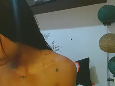 Snapshot of dulcelatina222 chatting on December 27, 5:42 am dulcelatina222 online show from December 27, 5:42 am