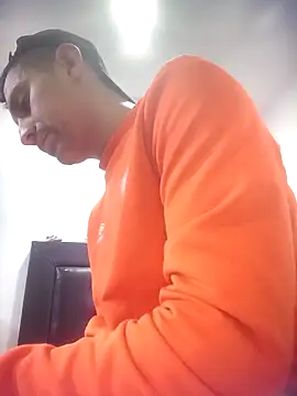 jeremiabello online show from December 5, 9:00 pm