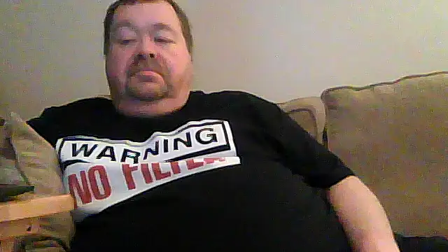 Snapshot of hitman_35 chatting on February 5, 4:06 am hitman 35 online show from February 5, 4:06 am