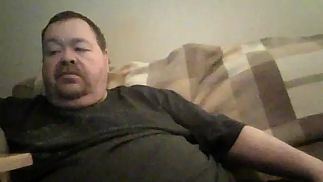 Snapshot of hitman_35 chatting on February 21, 4:35 am hitman 35 online show from February 21, 4:35 am