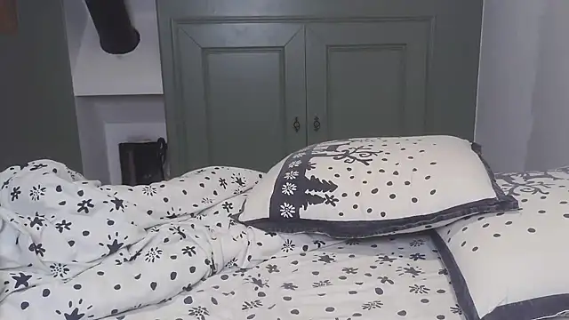 carlaaa online show from February 6, 10:10 pm