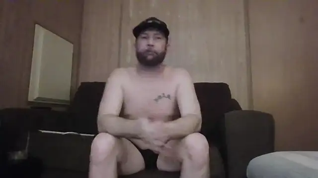 Snapshot of Edward_LongCock chatting on April 24, 5:54 am Edward LongCock online show from April 24, 5:54 am
