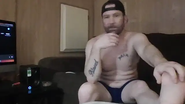 Snapshot of Edward_LongCock chatting on April 29, 3:54 am Edward LongCock online show from April 29, 3:54 am
