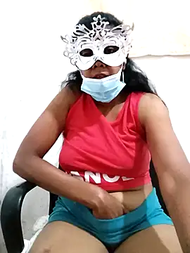 Snapshot of Amaaya_Baby chatting on January 4, 1:21 am Amaaya Baby online show from January 4, 1:21 am