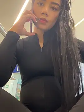  Luana online show from November 11, 5:35 pm