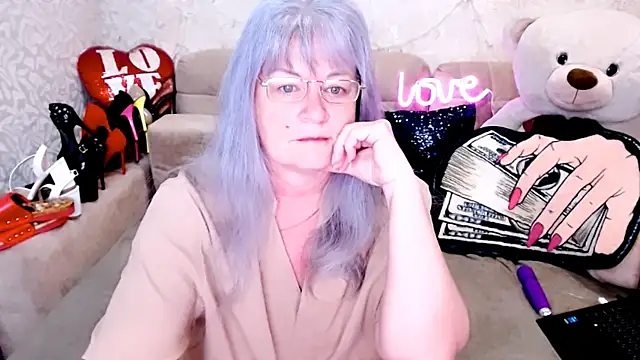 Snapshot of SiberiabBerry chatting on April 30, 12:06 am SiberiabBerry online show from April 30, 12:06 am