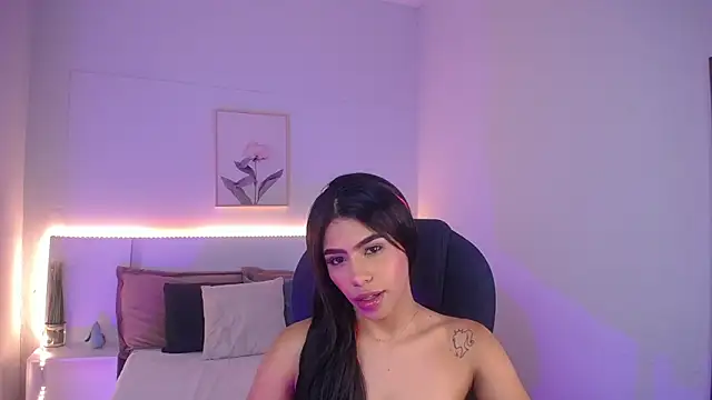 Snapshot of violeta_leon chatting on December 21, 7:35 am violeta leon online show from December 21, 7:35 am