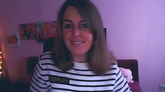 Hot Milady online show from February 17, 8:09 am