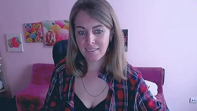 Hot Milady online show from March 5, 8:21 am