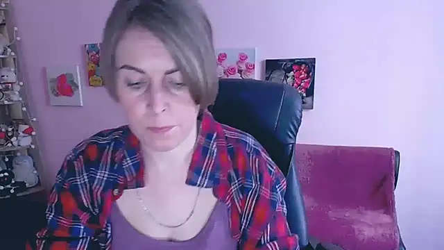 Hot Milady online show from March 7, 8:02 am