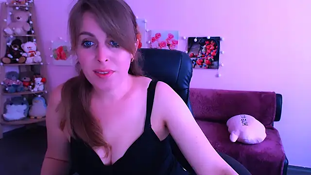 Hot Milady online show from April 8, 7:41 am