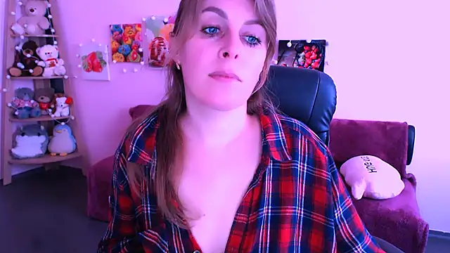 Snapshot of Hot_Milady chatting on April 28, 7:46 am Hot Milady online show from April 28, 7:46 am