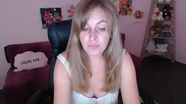 Hot Milady online show from July 30, 7:29 am