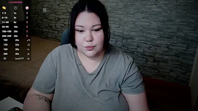 Snapshot of NicaMeow chatting on March 13, 7:53 am NicaMeow online show from March 13, 7:53 am