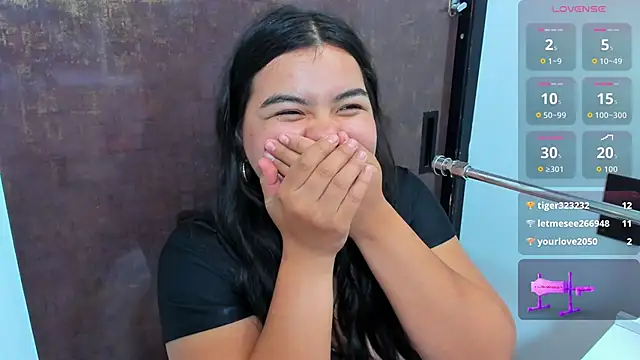 klhoe boobs online show from October 29, 4:04 am