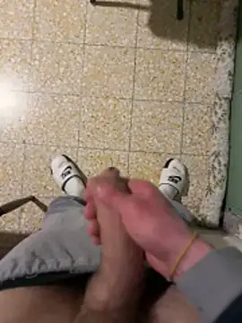 Snapshot of Miky_21 chatting on April 12, 5:51 pm Miky 21 online show from April 12, 5:51 pm