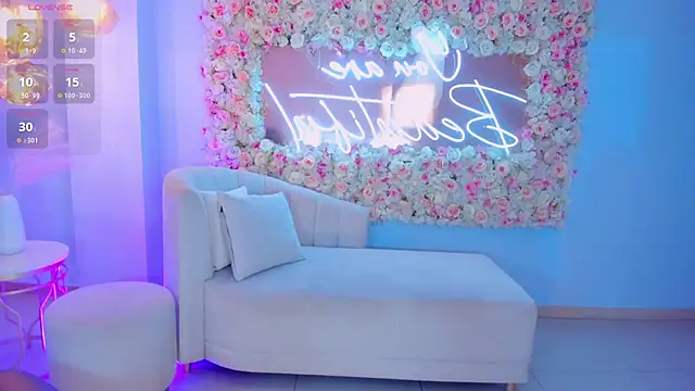 ValeriaRoldanX online show from February 4, 6:25 am