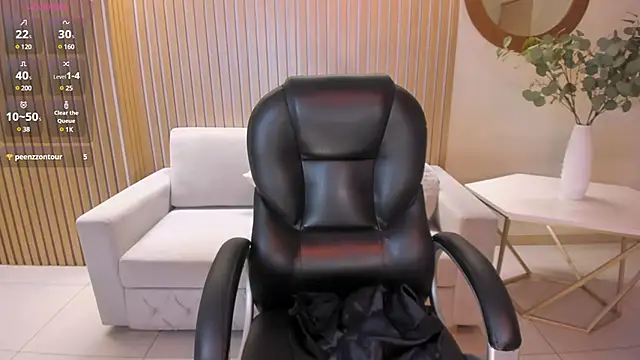 ValeriaRoldanX online show from March 21, 9:34 am