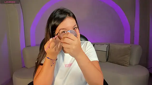 ValeriaRoldanX online show from February 20, 11:22 am